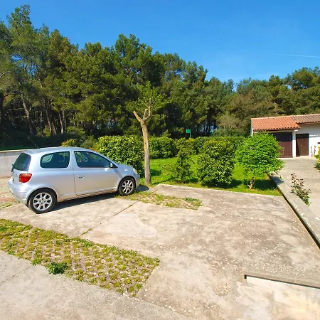 Apartment Alma 1600 Pula